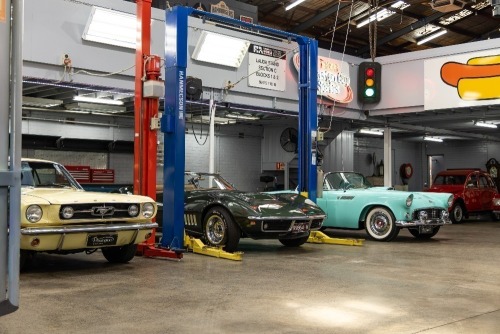 &lsquo;The Garage&rsquo; Collection of Robert van Stokrom & Leonie Hill &ndash; Cheltenham Victoria