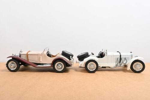 MERCEDES-BENZ: Two Bburago 1:18 scale 1928 Mercedes-Benz SSK models