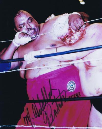 ABDULLAH THE BUTCHER: A picture of canadian wrestler Abdullah The Butcher, autographed