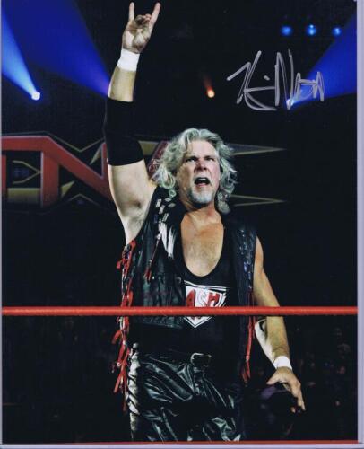 KEVIN NASH: A colour picture of wrestler Kevin Nash, with autograph