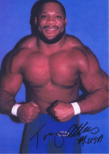 TONY ATLAS: A colour picture of 'Mr USA' autographed by Tony Atlas