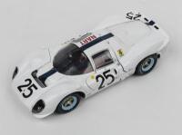 412 P: A gmp 1:18 scale NART Ferrari 412 P in white (G1804114) - 2