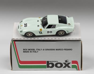 250 GTO: A MODEL box 1:43 scale FERRARI GTO 62 as raced at Le Mans 1962 (8402)