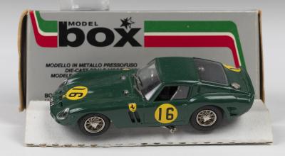 250 GTO: A MODEL box 1:43 scale Ferrari 250 GTO as raced at Tourist Trophy 1963 (8403). David Piper livery