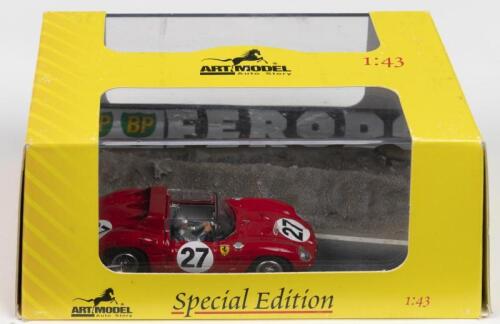 268 SP: A Special Edition ART MODEL Le Mans 1962 diorama featuring the Ferrari 268 SP of SCARFIOTTI/BAGHETTI (ART908)