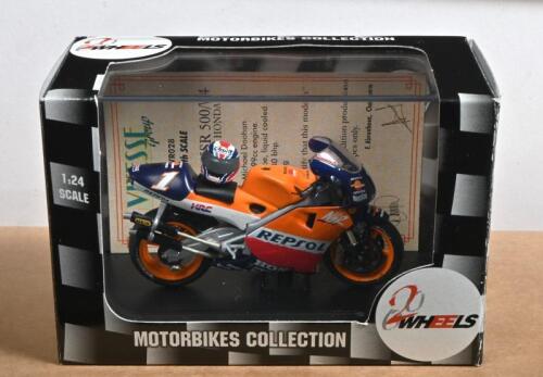HONDA: A NOS 1:24 scale Vitesse 2 Wheels Models Honda NSR 500 "Repsol" 1999 Mick Doohan #1 die-cast model