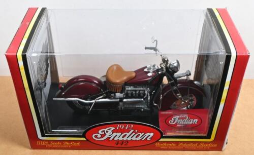 INDIAN 442: A 1:10 scale TOOTSIETOY Authentic Detailed Replica 1942 Indian 442