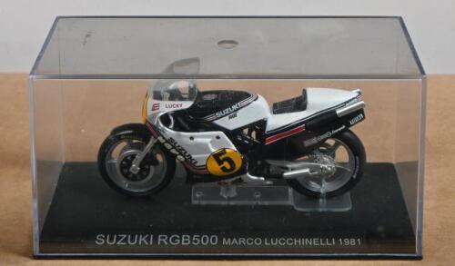 SUZUKI: A 1:24 scale Suzuki RGB500 motorcycle die-cast model