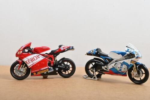 DUCATI/APRILIA: Two 1:24 scale&nbsp;racing motorcycle models by NewRay