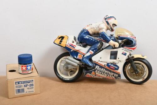 HONDA: A large scale model of Wayne Gardner's 'Rothmans' Honda motorcycle along with new set of six Tamiya&nbsp;acrylic paints