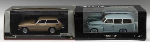 VOLVO: Two 1:43 scale Volvo models. MOTORART&nbsp;Volvo 1800ES in bronze (VFL 1241) & NEO SCALE MODELS Volvo Pv445 Duett&nbsp;in pale blue