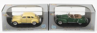 AMERICAN CARS: Two 1:24 scale Signature Models. 1941 Packard Darrin Convertible in green & 1941 Plymouth in lemon