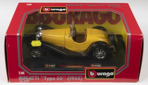 BUGATTI: A Bburago 1:24 scale BUGATTI "Type 55" (1932) (cod. 0538). Yellow/Black