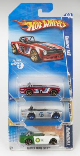 TRIUMPH: Three Hot Wheels TRIUMPH TR6 models