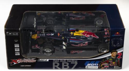 RED BULL: A 1:24 scale remote control Red Bull Racing RB7 by XIN YU ARTS TOYS CO., LTD
