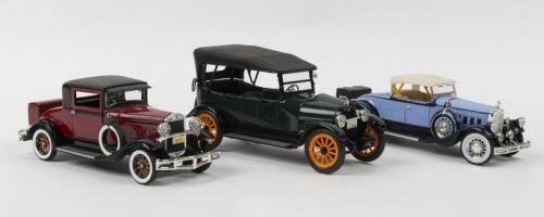 AMERICAN CARS: Three 1:32 scale Signature Series American car models. 1917 Touring, 1930 Pierce-Arrow Model S & &nbsp;1930 Hudson