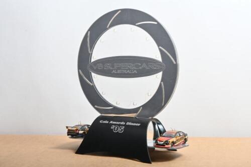 V8 SUPERCARS: A V8 SUPERCARS AUSTRALIA - 'Gala Awards Dinner '05' - illuminated table ornament