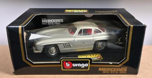 MERCEDES-BENZ: A 1:18 scale Bburago 1954 Mercedes-Benz 300 SL (cod.3013)