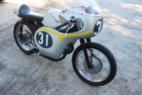1962 HONDA CB72 350cc - 5