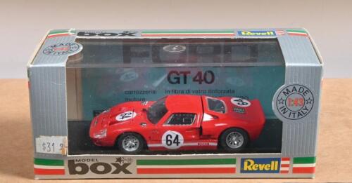 FORD: A MODEL box 1:43 scale Ford GT 40 (8455) as raced at Mallory Park