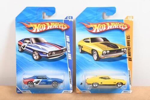 HOT WHEELS: Two Hot Wheels models. '73 FORD FALCON XB (048/214) & AMC JAVELIN AMX (087/214)