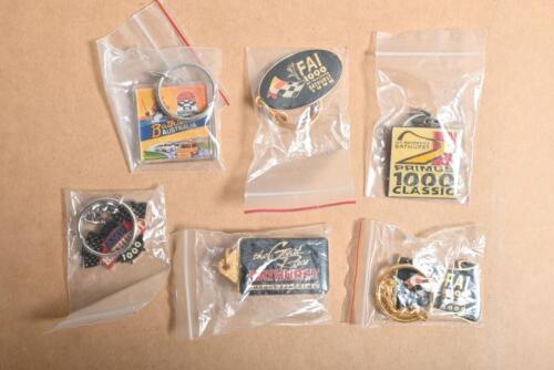 BATHURST: A collection of Bathurst key rings including FAI 1000 and PRIMUS 1000 CLASSIC keyrings