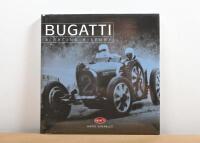 BUGATTI: 'BUGATTI - A RACING HISTORY' hardcover book by David Venables. First published 2002