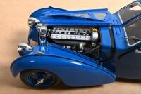 TYP 57 SC ATLANTIC COUPE: A CMC 1:18 scale Bugatti Typ 57 SC Atlantic Coupe - Chassis-Nr.57.591 (R.B. Pope), 1938 (Item No. M-083) - in French blue. Numbered '5068' - 3