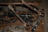 TRAPEZOID: An assortment of trapezoid parts - 5