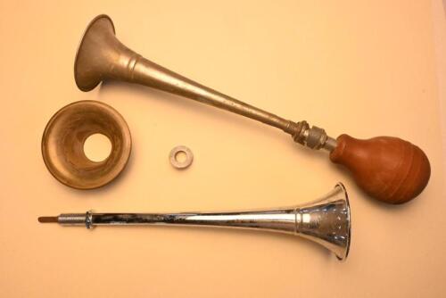HORNS: Two trumpet horns, each 38cm long without bulb