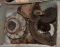 REAR AXLE: A late Lambda rear axle and related parts - 2