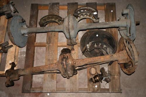 LAMBDA: Two late Lambda rear axles and related parts
