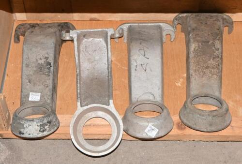 MOUNTS: Four Lambda engine to gearbox mounts