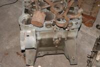 LANCIA LAMBDA ENGINE BLOCK: Early series block #1246, with conrods and pistons. - 5