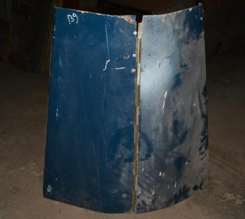 BONNET: A Lambda blue bonnet