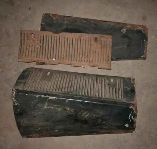BONNET: A Lambda bonnet & louvered side panels (one shortened)