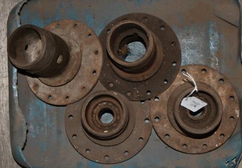 HUBS: Four Lambda splined hubs