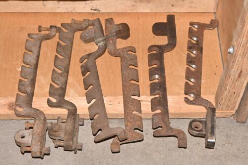 MOUNTING PLATES: Six Lambda seat mounting plates