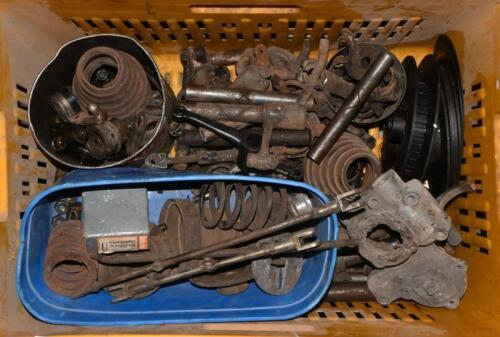 CLUTCH/BRAKE: A Collection of clutch and brake parts for Lancia Lambda