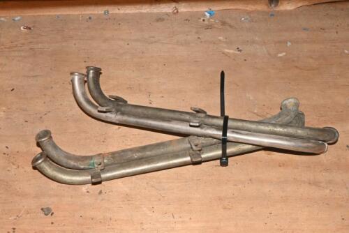 SPARK PLUG: Four late series Lambda spark plug lead holders