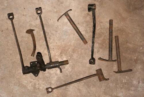 PEDALS: A collection of Lambda pedal mounts and various associated parts
