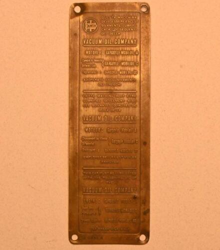 BRASS PLATE: Vacuum oil