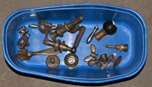SWITCHES AND KNOBS: A collection of switches and knobs to suit Lancia Lambda mostly