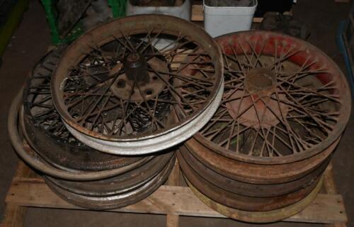 WHEELS: Collection of eight various wire wheels with 3 locking rings