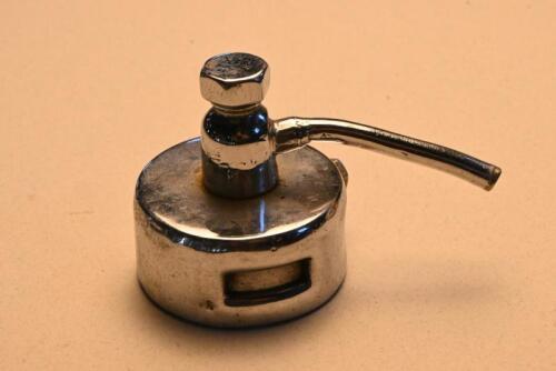 RADIATOR CAP:Chrome radiator cap