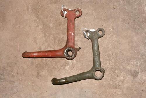 WILLYS JEEP: 2 bell cranks to suit Willy Jeep
