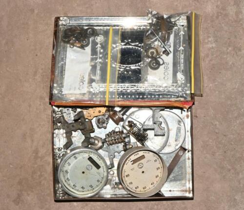 JAEGER SPEEDOMETER PARTS: A box of parts for Jaeger speedometer