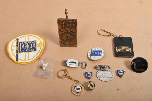MERCHANDISE: A collection of Lancia merchandise including pin, cufflinks, keyrings etc