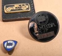 MERCHANDISE: A collection of Lancia merchandise including pin, cufflinks, keyrings etc - 2