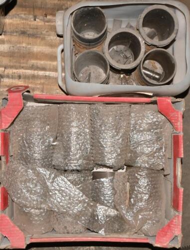 AURELIA B20: 13 Aurelia engine block cylinder liners